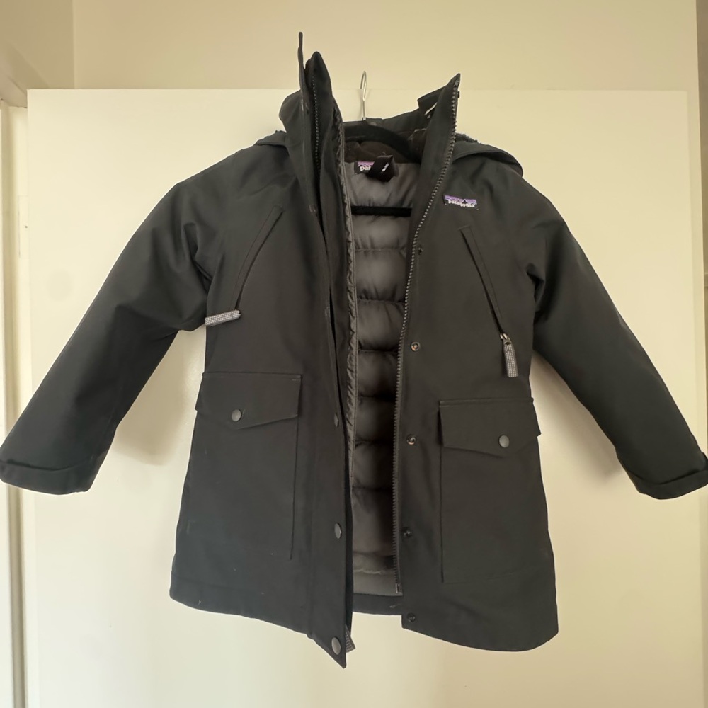 Patagonia Kids Black Hooded Puffer Coat